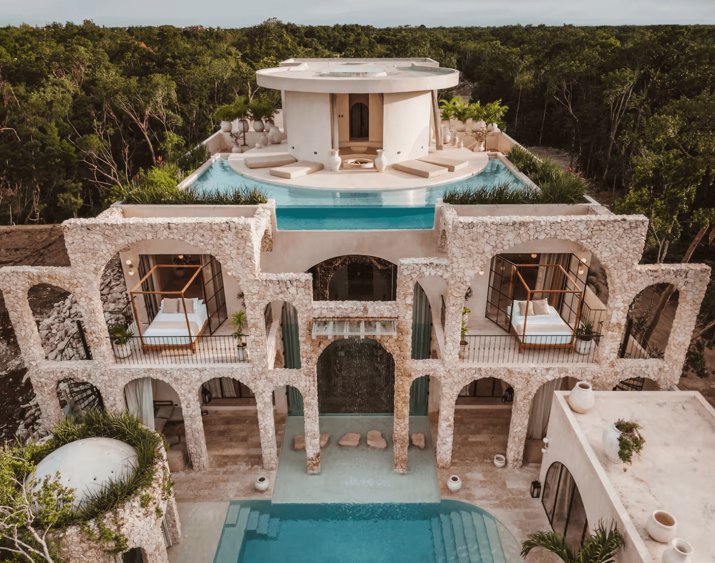 Featured image for 5 Creative Ways to Find a Venue for Your Backyard Wedding