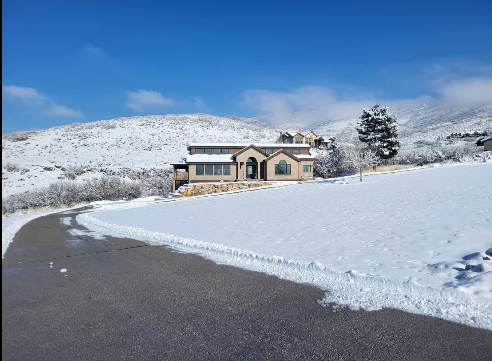 Featured image for 5-Acre Timpanogos View Estate: Heber City Wedding Venue