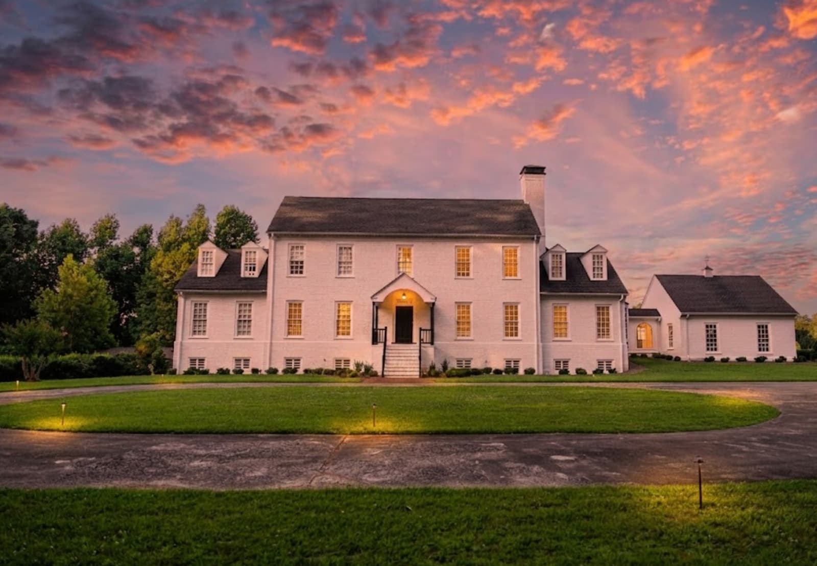 35-Acre Lake Lanier Estate: Gainesville Wedding Venue