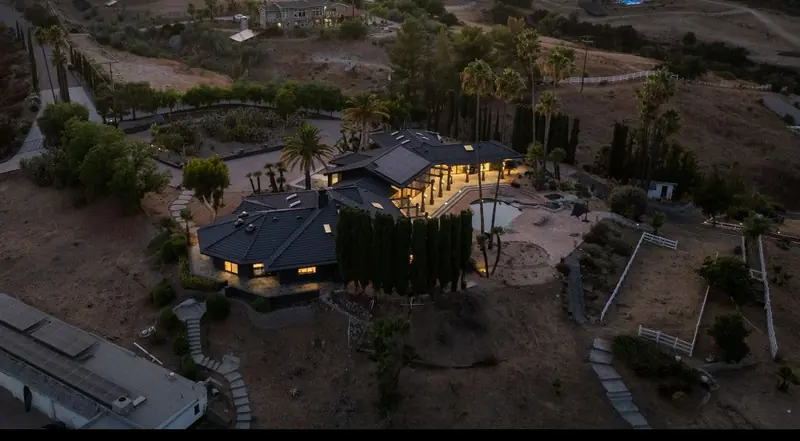 40 Acre San Diego Luxury Private Resort w/Pool, Jacuzzi, Gym, Yoga Studio - Photo 2