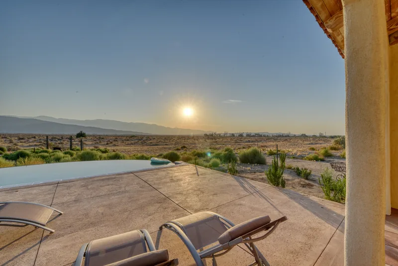 106-Acre Desert Retreat in Borrego Springs (San Diego) – Palm Grove & Stargazing - Photo 3