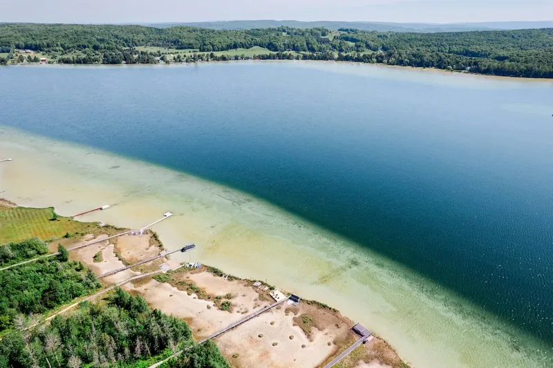 Deer Lake Estate – Private Lakeside Estate in Boyne City, Michigan - Photo 2