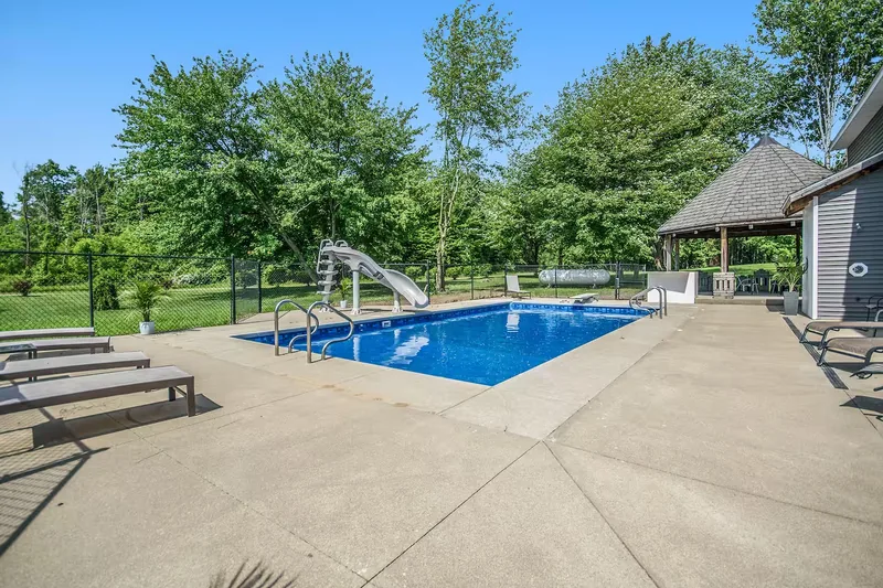 45-Acre Michigan Estate – Event Barn, Pool - Photo 3