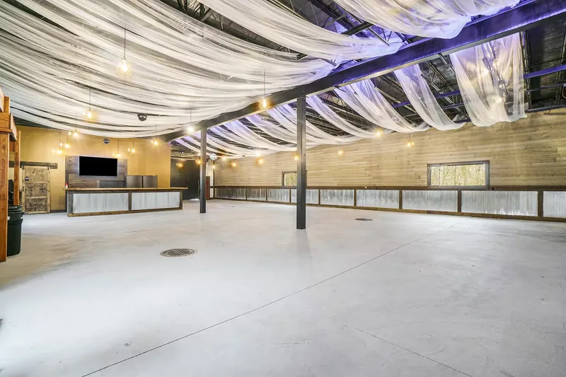 45-Acre Michigan Estate – Event Barn, Pool - Photo 2