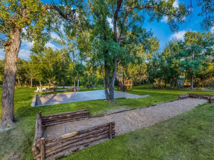 Riverfront Dallas Wedding Ranch with Hilltop Views - Photo 3