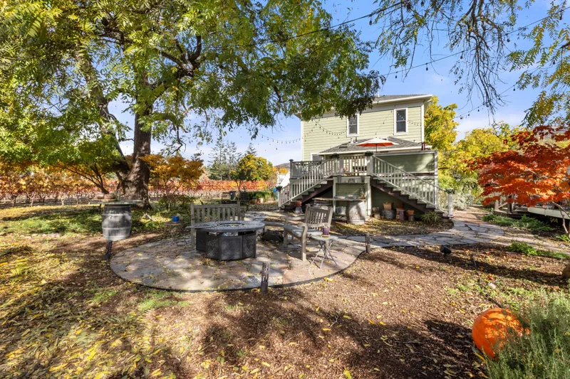Napa Valley Victorian Vineyard Estate - Photo 3
