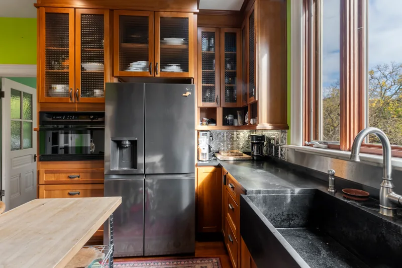 Napa Valley Victorian Vineyard Estate - Photo 2