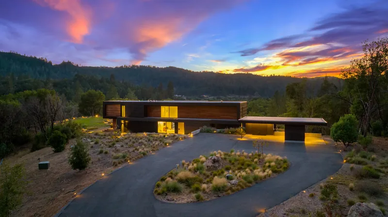 Modern Calistoga Escape – Pool, Tennis, and Designer Interiors - Photo 2